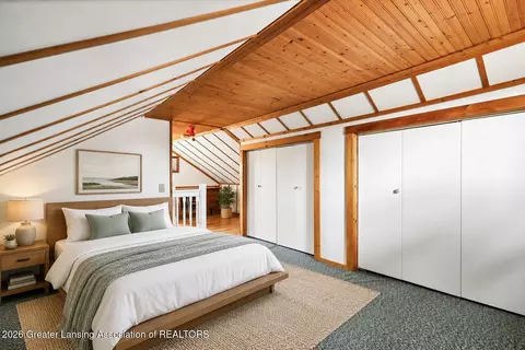 Bedroom - 1189 E Maple Rapids Rd, Saint Johns, MI 48879 photo 6 of 6