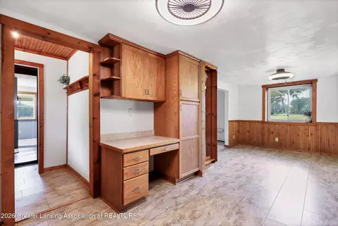 Entry Way - 1189 E Maple Rapids Rd, Saint Johns, MI 48879 photo 1 of 2
