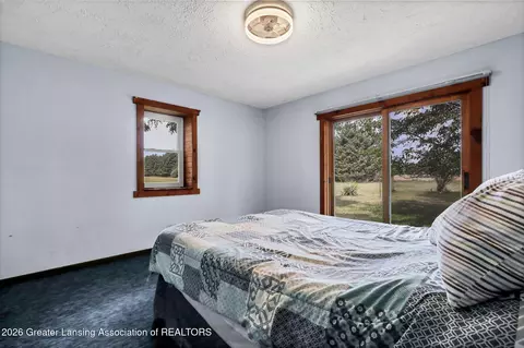 Bedroom - 1189 E Maple Rapids Rd, Saint Johns, MI 48879 photo 5 of 6