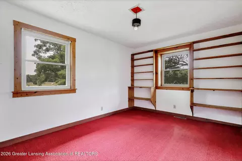 Bedroom - 1189 E Maple Rapids Rd, Saint Johns, MI 48879 photo 2 of 6