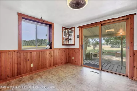 Dining - 1189 E Maple Rapids Rd, Saint Johns, MI 48879 photo 2 of 2