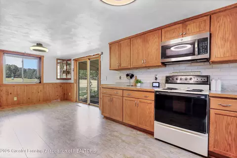 Kitchen - 1189 E Maple Rapids Rd, Saint Johns, MI 48879 photo 1 of 3