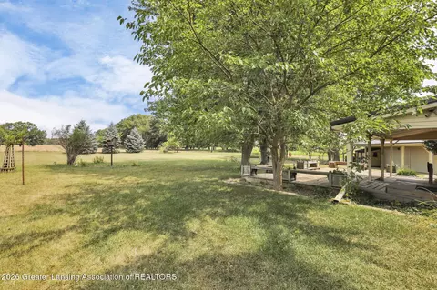 Exterior - 1189 E Maple Rapids Rd, Saint Johns, MI 48879 photo 5 of 5
