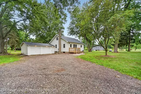 9595 W Grand River Hwy, Grand Ledge, MI 48837