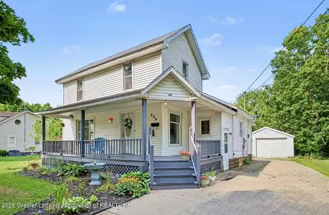 604 S Wight St, Saint Johns, MI 48879