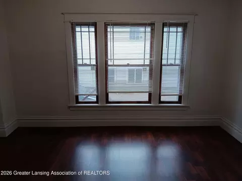 908 N Pine St, Lansing, MI 48906 photo 3