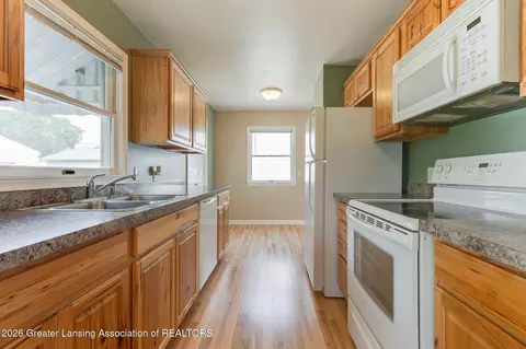 Kitchen - 4412 Alpha St, Lansing, MI 48910 photo 2 of 2