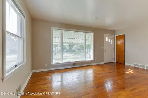 Living - 4412 Alpha St, Lansing, MI 48910 photo 2 of 3