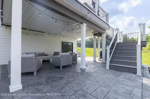 Exterior - 14250 Clairmont Dr, Bath, MI 48808 photo 7 of 19