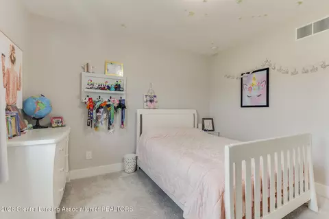 Bedroom - 14250 Clairmont Dr, Bath, MI 48808 photo 7 of 8