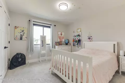 Bedroom - 14250 Clairmont Dr, Bath, MI 48808 photo 6 of 8