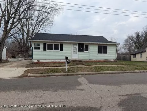215 E 2nd North St, Laingsburg, MI 48848
