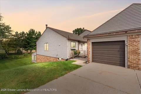 501 Red Cedar Blvd, Williamston, MI 48895