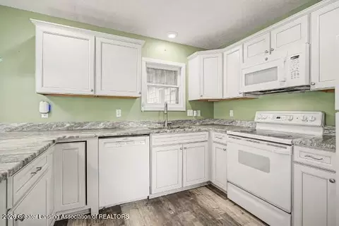 Kitchen - 6342 Rosedale Rd, Lansing, MI 48911 photo 1 of 1