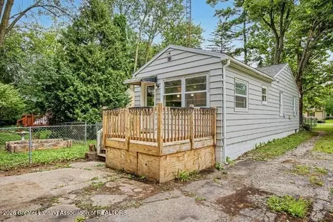 Exterior - 6342 Rosedale Rd, Lansing, MI 48911 photo 4 of 4