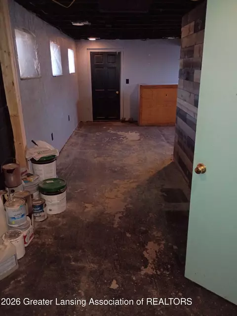 Entry Way - 9961 Marshall Rd, Olivet, MI 49076 photo 2 of 2