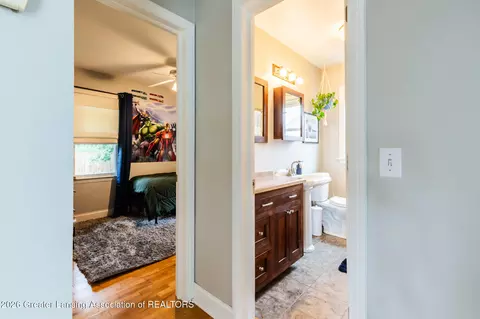 Entry Way - 2014 Devonshire Ave, Lansing, MI 48910 photo 6 of 7