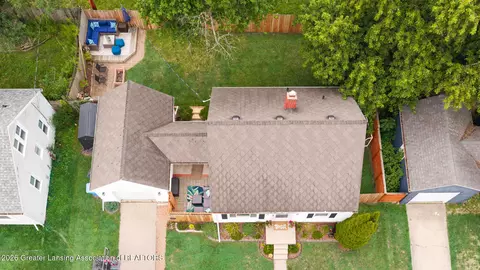 View/Area - 2014 Devonshire Ave, Lansing, MI 48910 photo 4 of 5