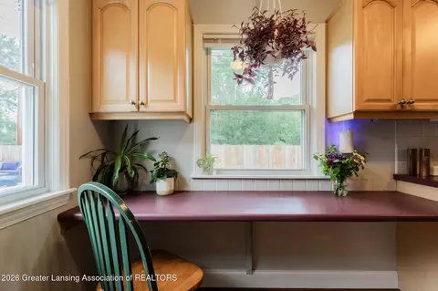 Kitchen - 2014 Devonshire Ave, Lansing, MI 48910 photo 3 of 5