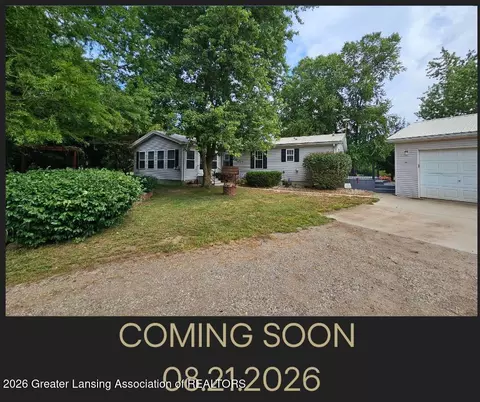 4065 S Lyons Rd, Lyons, MI 48851