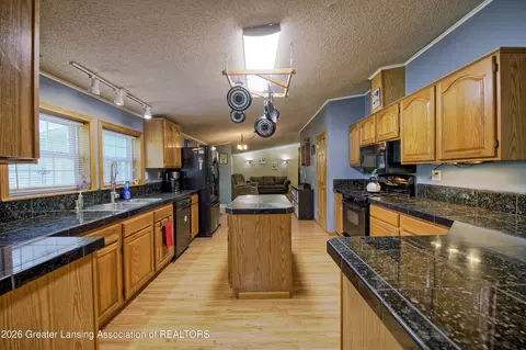 Kitchen - 4065 S Lyons Rd, Lyons, MI 48851 photo 3 of 4