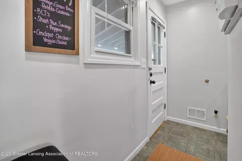 Entry Way - 2001 Devonshire, Lansing, MI 48910 photo 7 of 7
