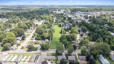502 N Morton St, Saint Johns, MI 48879