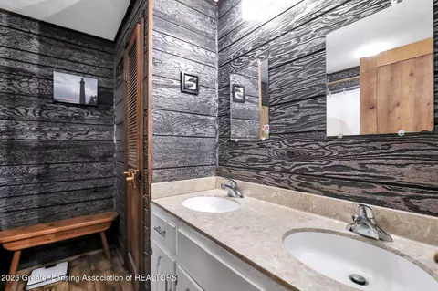 Bath - 525 N Cedar Rd, Mason, MI 48854 photo 2 of 2