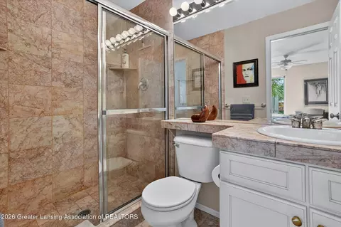 Bath - 16817 Cedarbrook Dr, Haslett, MI 48840 photo 8 of 9