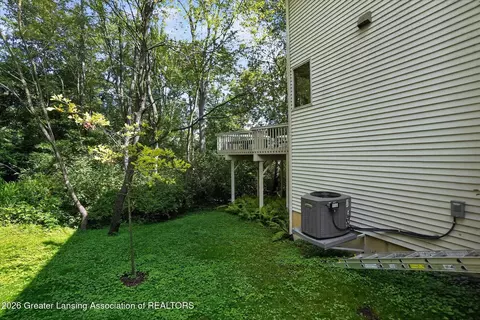 Exterior - 16817 Cedarbrook Dr, Haslett, MI 48840 photo 7 of 7