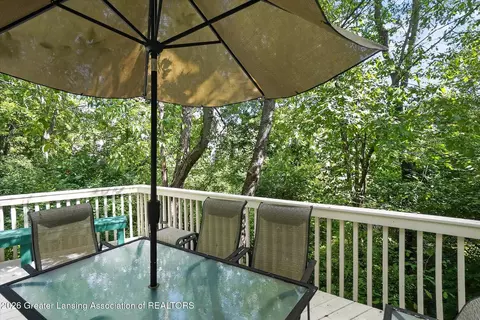 Exterior - 16817 Cedarbrook Dr, Haslett, MI 48840 photo 3 of 7
