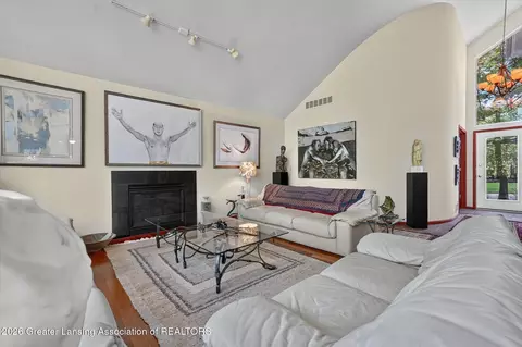 Living - 16817 Cedarbrook Dr, Haslett, MI 48840 photo 2 of 2