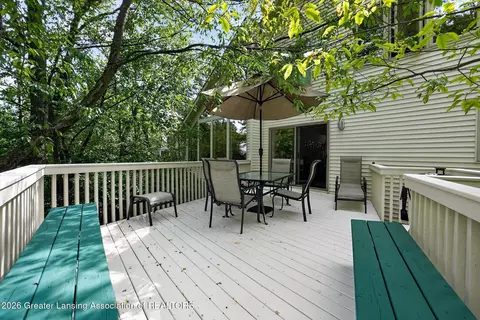 Exterior - 16817 Cedarbrook Dr, Haslett, MI 48840 photo 5 of 7