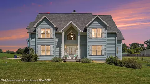 16200 Walker Rd, Grass Lake, MI 49240
