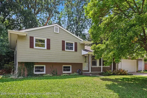 1538 Cahill Dr, East Lansing, MI 48823