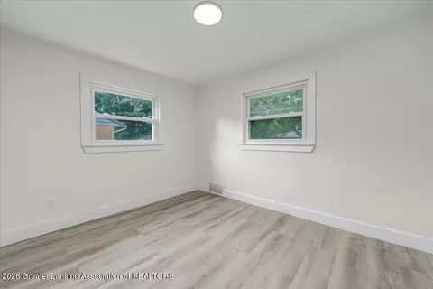 Bedroom - 5573 Cade St, Haslett, MI 48840 photo 2 of 4