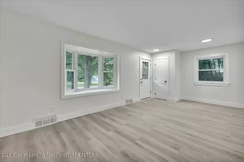 Living - 5573 Cade St, Haslett, MI 48840 photo 2 of 2