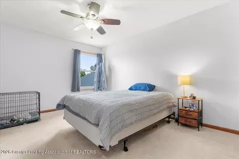 Bedroom - 1107 Sunview Dr, Saint Johns, MI 48879 photo 2 of 4