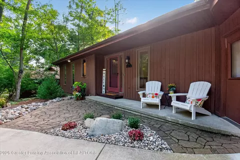 Exterior - 705 W Geneva Dr, Dewitt, MI 48820 photo 20 of 20
