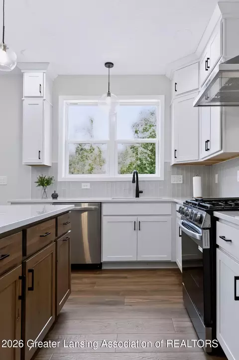 Kitchen - 602 Magenta Ct, Haslett, MI 48840 photo 2 of 6