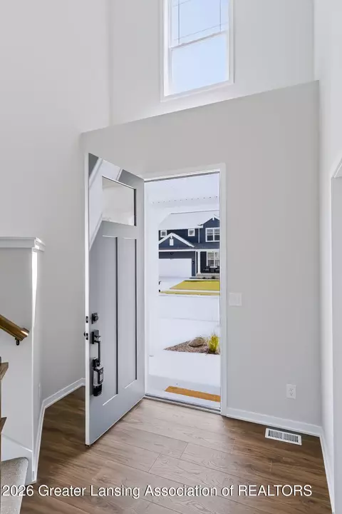 Entry Way - 602 Magenta Ct, Haslett, MI 48840 photo 2 of 9