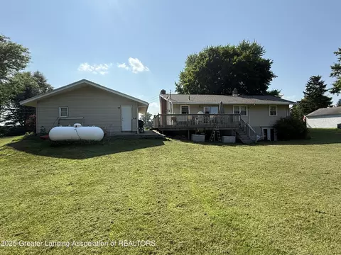 Exterior - 11433 S Francis Rd, Dewitt, MI 48820 photo 5 of 5