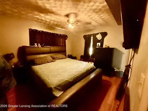Bedroom - 11433 S Francis Rd, Dewitt, MI 48820 photo 4 of 4