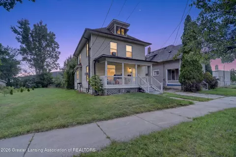 1013 W Hillsdale St, Lansing, MI 48915