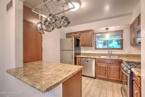 Kitchen - 5411 Maple Ridge Rd #74, Haslett, MI 48840 photo 1 of 4