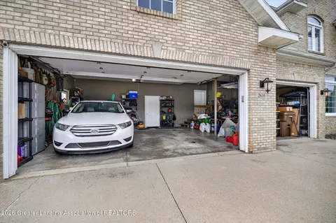 Exterior - 2610 S Edgar Rd, Mason, MI 48854 photo 3 of 10