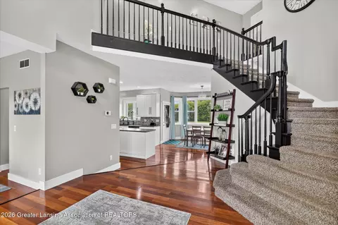 Entry Way - 2610 S Edgar Rd, Mason, MI 48854 photo 4 of 8