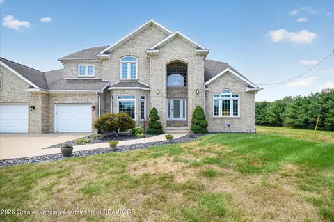 Exterior - 2610 S Edgar Rd, Mason, MI 48854 photo 2 of 10