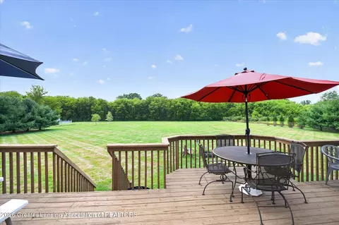 Exterior - 2610 S Edgar Rd, Mason, MI 48854 photo 5 of 10