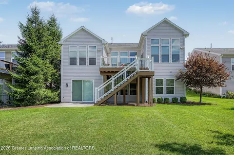 6253 Fenwick Ct, East Lansing, MI 48823